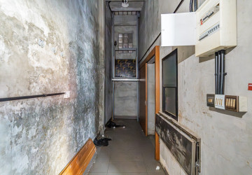 4 Bedroom Double Shophouse For Rent - Tonle Bassac, Phnom Penh thumbnail