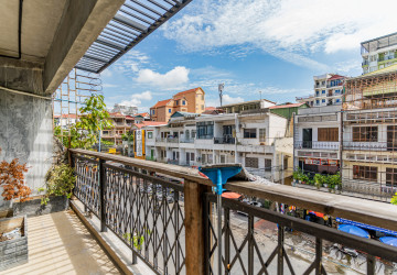 4 Bedroom Double Shophouse For Rent - Tonle Bassac, Phnom Penh thumbnail