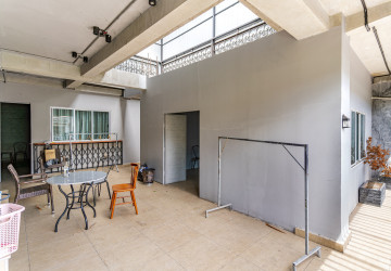 4 Bedroom Double Shophouse For Rent - Tonle Bassac, Phnom Penh thumbnail