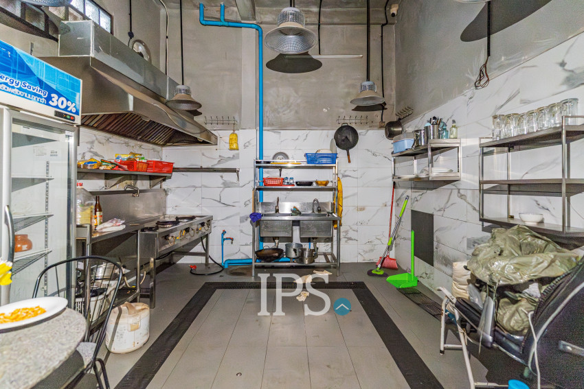 4 Bedroom Double Shophouse For Rent - Tonle Bassac, Phnom Penh