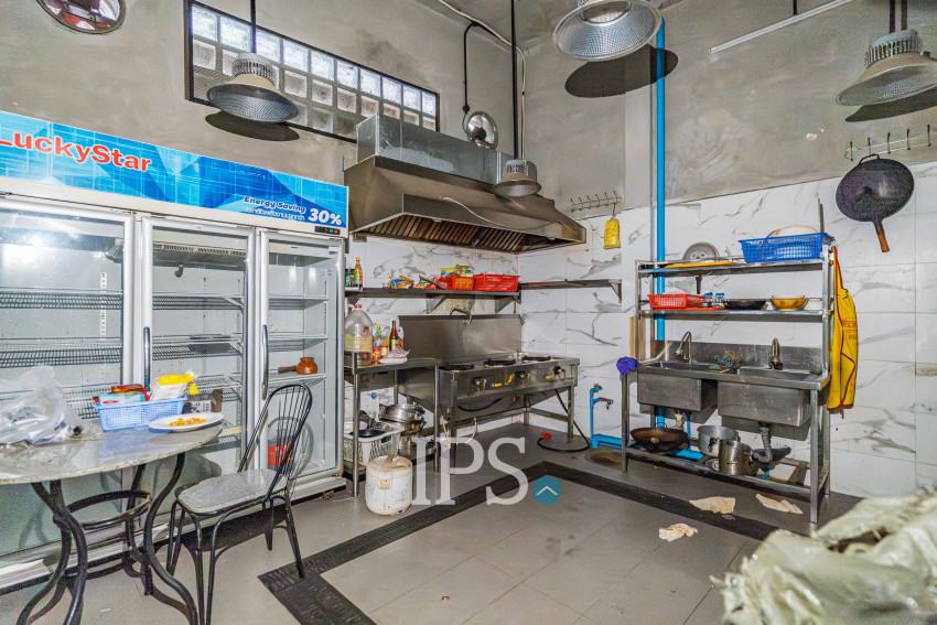 4 Bedroom Double Shophouse For Rent - Tonle Bassac, Phnom Penh