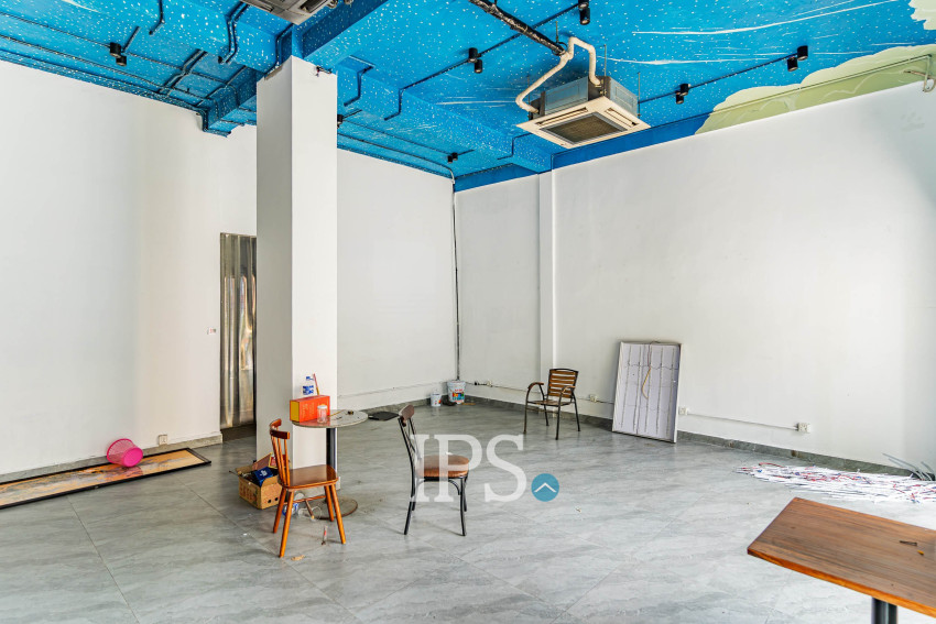 4 Bedroom Double Shophouse For Rent - Tonle Bassac, Phnom Penh