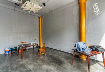 4 Bedroom Double Shophouse For Rent - Tonle Bassac, Phnom Penh thumbnail