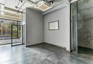 4 Bedroom Double Shophouse For Rent - Tonle Bassac, Phnom Penh thumbnail
