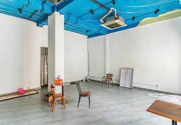 4 Bedroom Double Shophouse For Rent - Tonle Bassac, Phnom Penh thumbnail