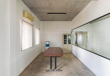 270 Sqm Office Space For Rent - Chakto Mukh, Phnom Penh thumbnail