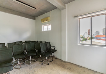 270 Sqm Office Space For Rent - Chakto Mukh, Phnom Penh thumbnail