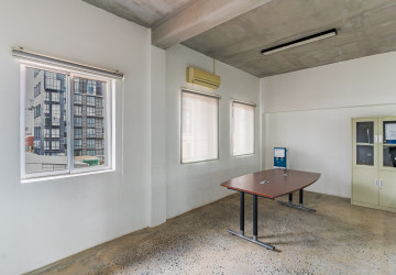 270 Sqm Office Space For Rent - Chakto Mukh, Phnom Penh thumbnail