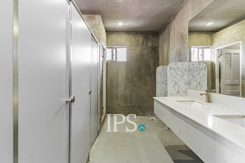270 Sqm Office Space For Rent - Chakto Mukh, Phnom Penh