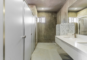 270 Sqm Office Space For Rent - Chakto Mukh, Phnom Penh thumbnail