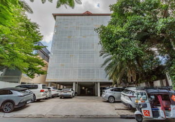 270 Sqm Office Space For Rent - Chakto Mukh, Phnom Penh thumbnail