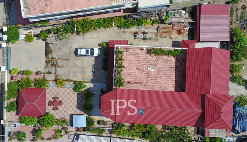 7 Bedroom Villa For Sale - Teuk Thla, Sen Sok, Phnom Penh
