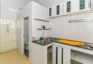 97 Sqm Retail Space For Rent - Chakto Mukh, Phnom Penh thumbnail