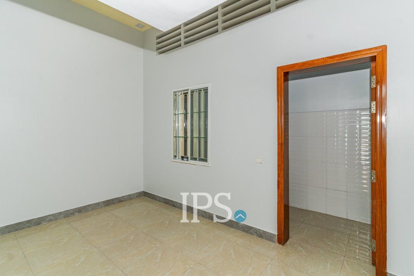97 Sqm Retail Space For Rent - Chakto Mukh, Phnom Penh