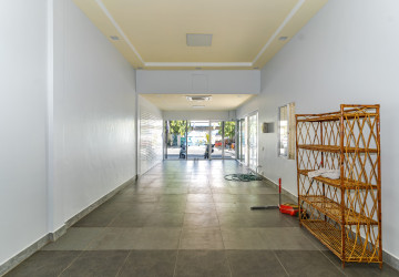 97 Sqm Retail Space For Rent - Chakto Mukh, Phnom Penh thumbnail