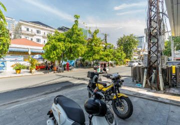 97 Sqm Retail Space For Rent - Chakto Mukh, Phnom Penh thumbnail