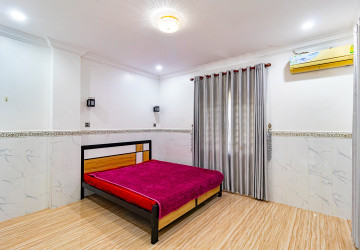 3 Bedroom House  For Rent - Sala Kamreuk, Siem Reap thumbnail