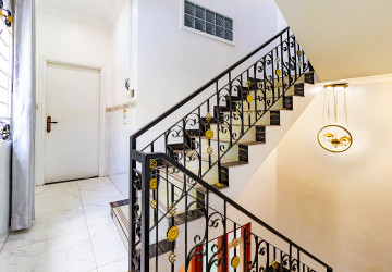 3 Bedroom House  For Rent - Sala Kamreuk, Siem Reap thumbnail