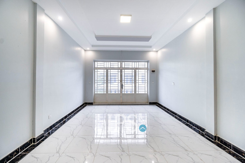 4 Bedroom Flat For Rent - Svay Dangkum, Siem Reap