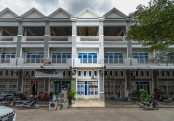 4 Bedroom Flat For Rent - Svay Dangkum, Siem Reap thumbnail