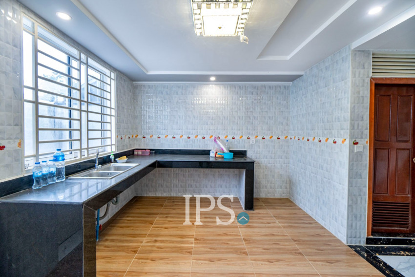 4 Bedroom Flat For Rent - Svay Dangkum, Siem Reap