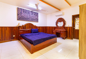 4 Bedroom House For Rent - Svay Dangkum, Siem Reap thumbnail