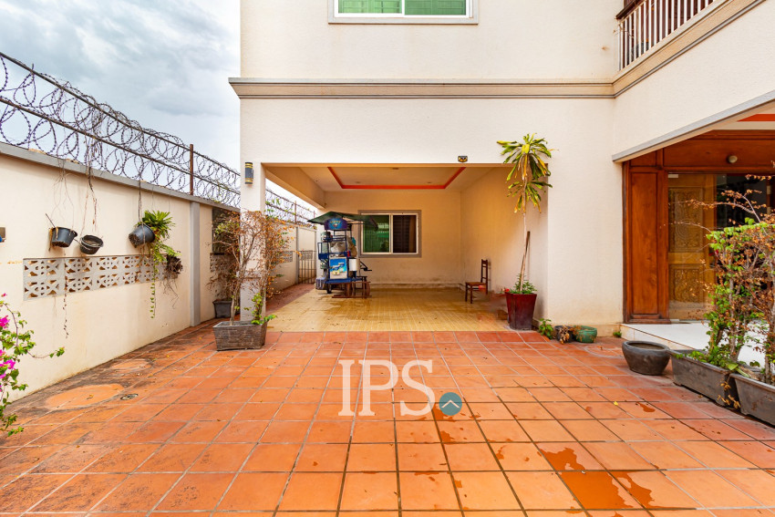 4 Bedroom House For Rent - Svay Dangkum, Siem Reap