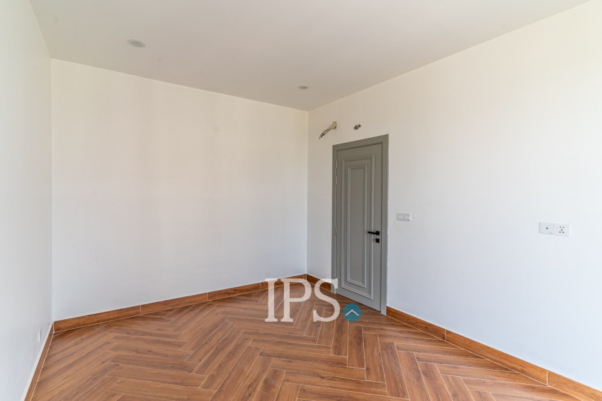 10 Floor Commercial Building For Sale - Chroy Changvar, Phnom Penh