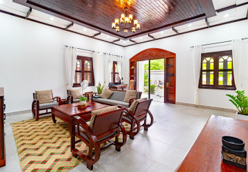 3 Bedroom Villa For Rent - Svay Dangkum, Siem Reap thumbnail