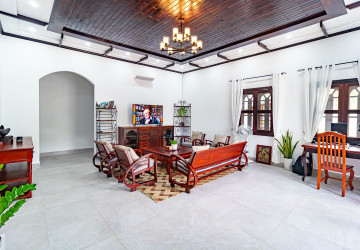 3 Bedroom Villa For Rent - Svay Dangkum, Siem Reap thumbnail