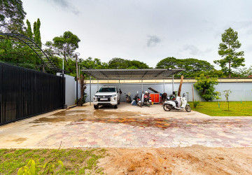 3 Bedroom Villa For Rent - Svay Dangkum, Siem Reap thumbnail