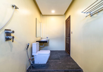 4 Bedroom House For Rent - Sala Kamreuk, Siem Reap thumbnail