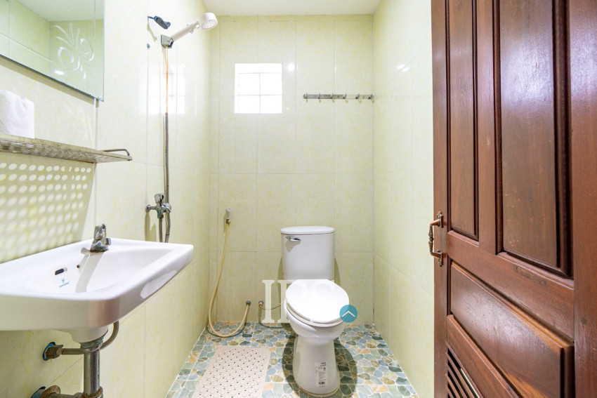 11 Bedroom Guesthouse For Rent - Svay Dangkum, Siem Reap