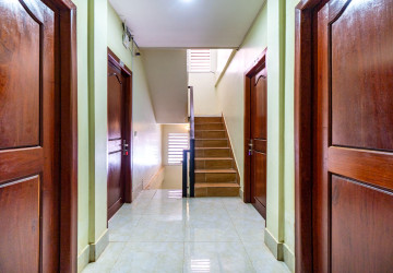 11 Bedroom Guesthouse For Rent - Svay Dangkum, Siem Reap thumbnail