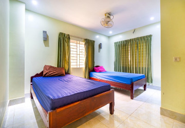 11 Bedroom Guesthouse For Rent - Svay Dangkum, Siem Reap thumbnail
