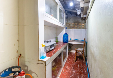 11 Bedroom Guesthouse For Rent - Svay Dangkum, Siem Reap thumbnail