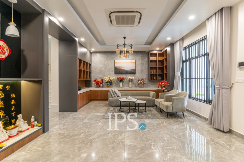7 Bedroom Villa For Rent - Boeung Kak 2, Phnom Penh