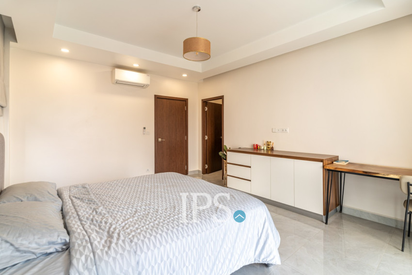 7 Bedroom Villa For Rent - Boeung Kak 2, Phnom Penh