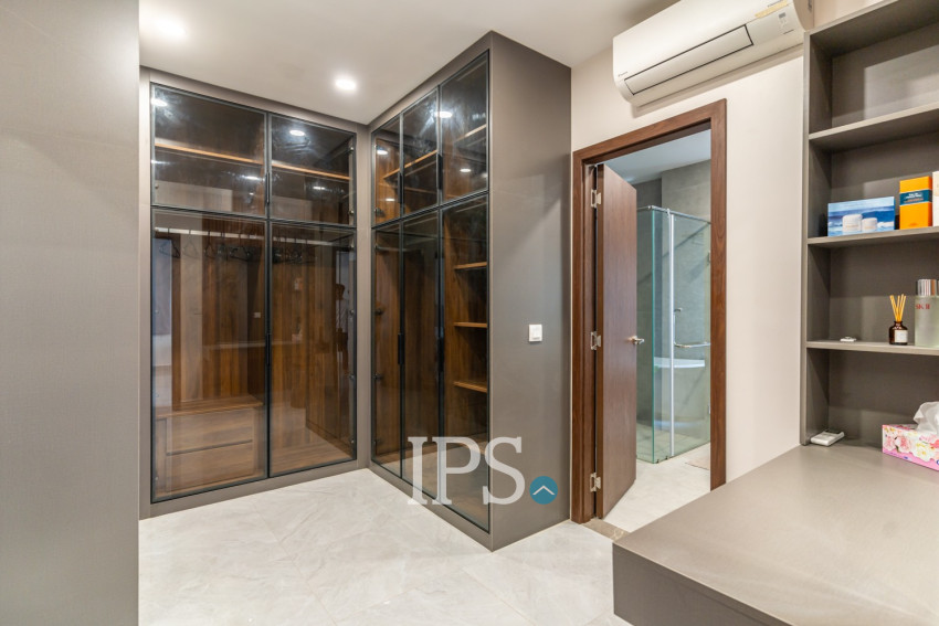 7 Bedroom Villa For Rent - Boeung Kak 2, Phnom Penh
