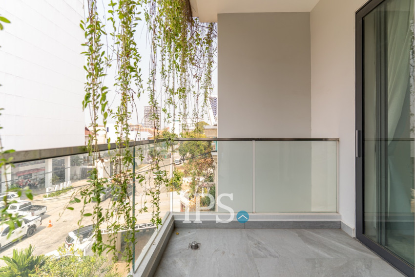 7 Bedroom Villa For Rent - Boeung Kak 2, Phnom Penh