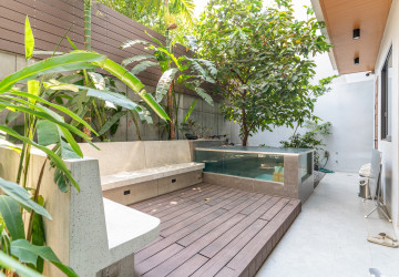7 Bedroom Villa For Rent - Boeung Kak 2, Phnom Penh thumbnail