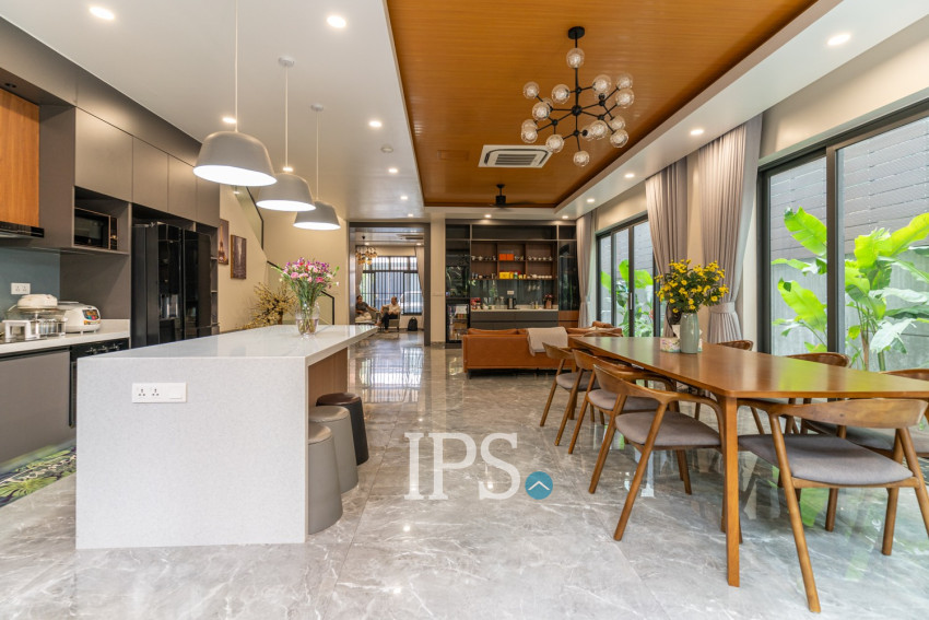 7 Bedroom Villa For Rent - Boeung Kak 2, Phnom Penh