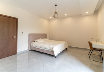 7 Bedroom Villa For Rent - Boeung Kak 2, Phnom Penh thumbnail