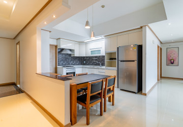 13th Floor 3 Bedroom Condo For Sale - De Castle Noblesse, Beoung Kak 1, Phnom Penh photo 6