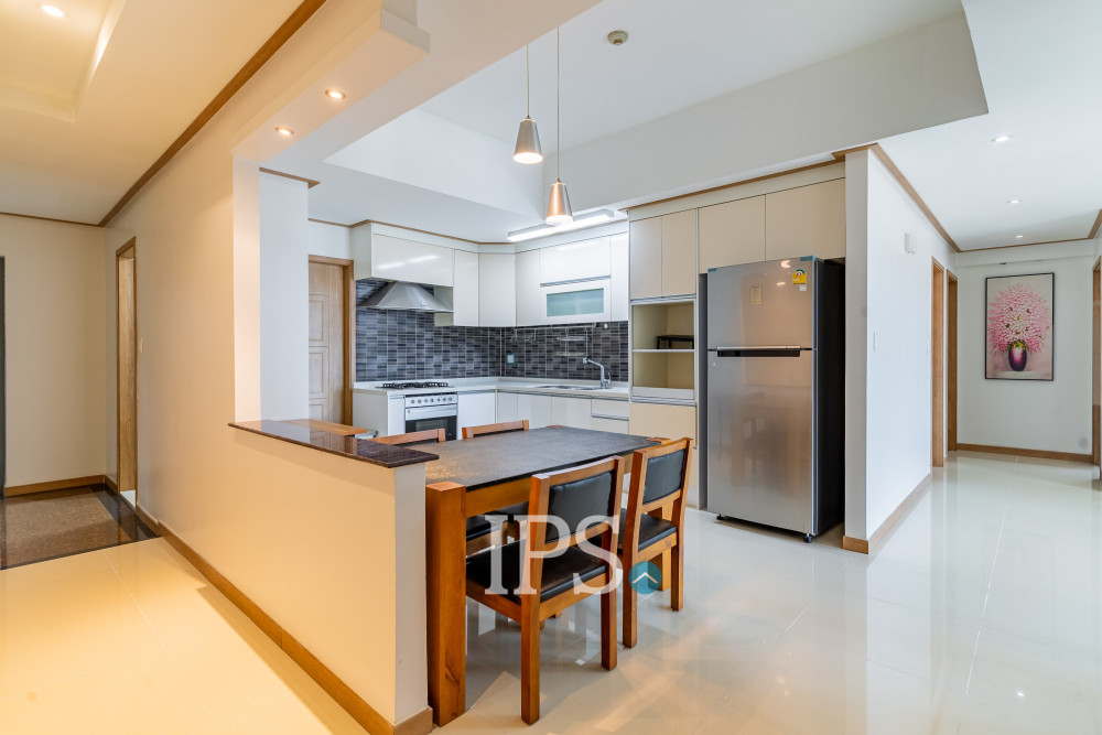 13th Floor 3 Bedroom Condo For Sale - De Castle Noblesse, Beoung Kak 1, Phnom Penh - Image 6 13th Floor 3 Bedroom Condo For Sale - De Castle Noblesse, Beoung Kak 1, Phnom Penh - Image 6