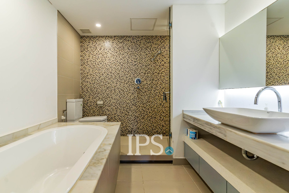 Duplex 4 Bedroom Serviced Apartment For Rent - Chakto Mukh, Phnom Penh - Image 24