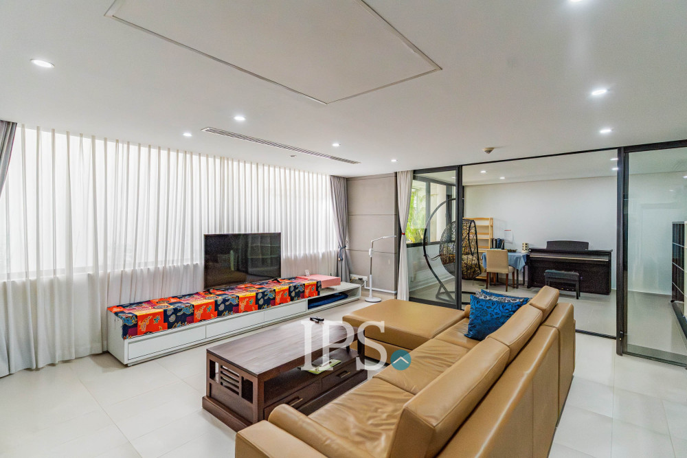 Duplex 4 Bedroom Serviced Apartment For Rent - Chakto Mukh, Phnom Penh - Image 3