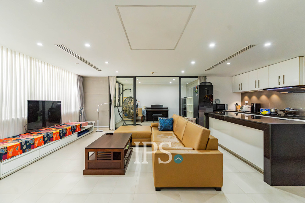 Duplex 4 Bedroom Serviced Apartment For Rent - Chakto Mukh, Phnom Penh