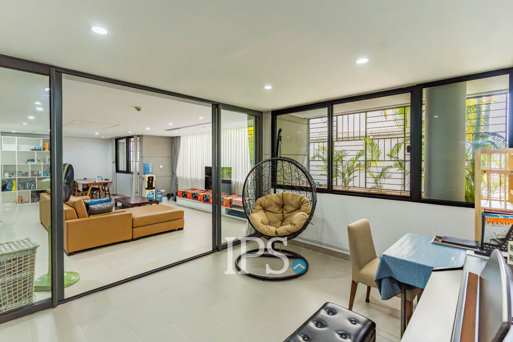 Duplex 4 Bedroom Serviced Apartment For Rent - Chakto Mukh, Phnom Penh - Image 13