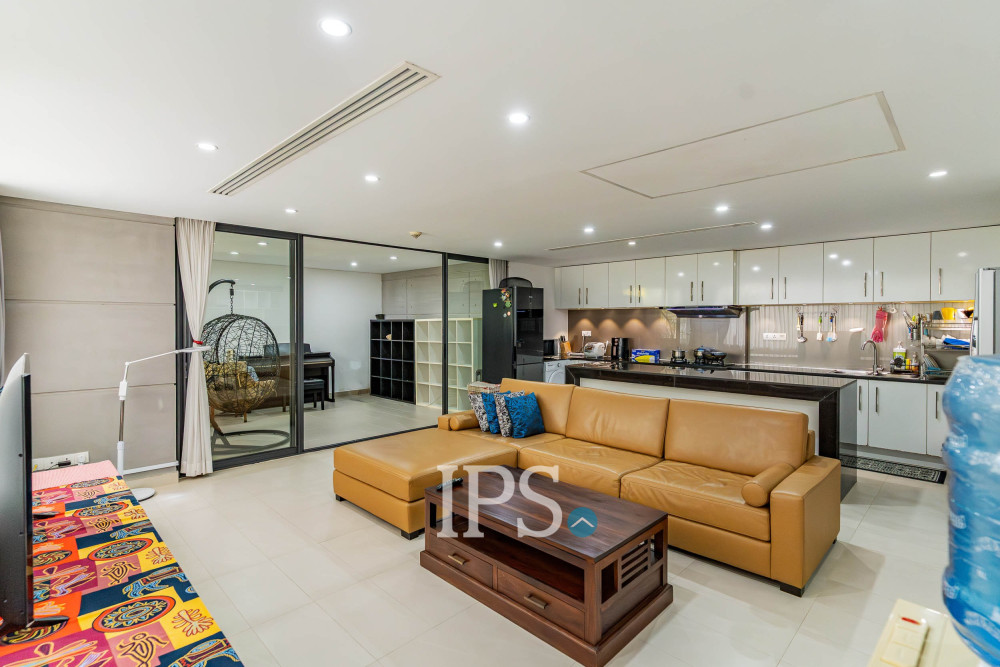 Duplex 4 Bedroom Serviced Apartment For Rent - Chakto Mukh, Phnom Penh - Image 7